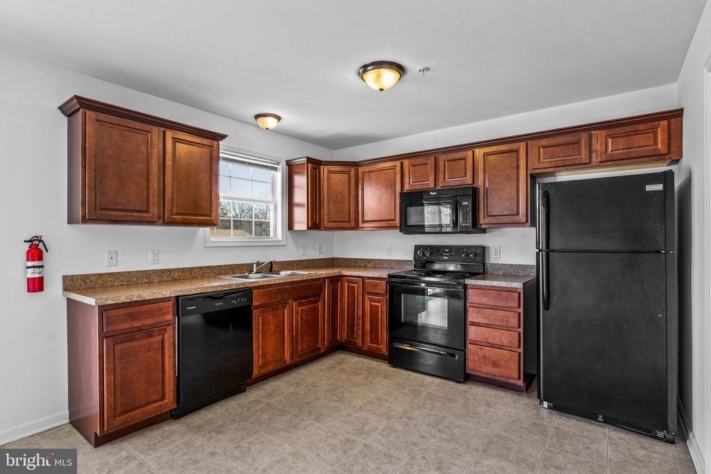 116 Breezewood Drive - Photo 12