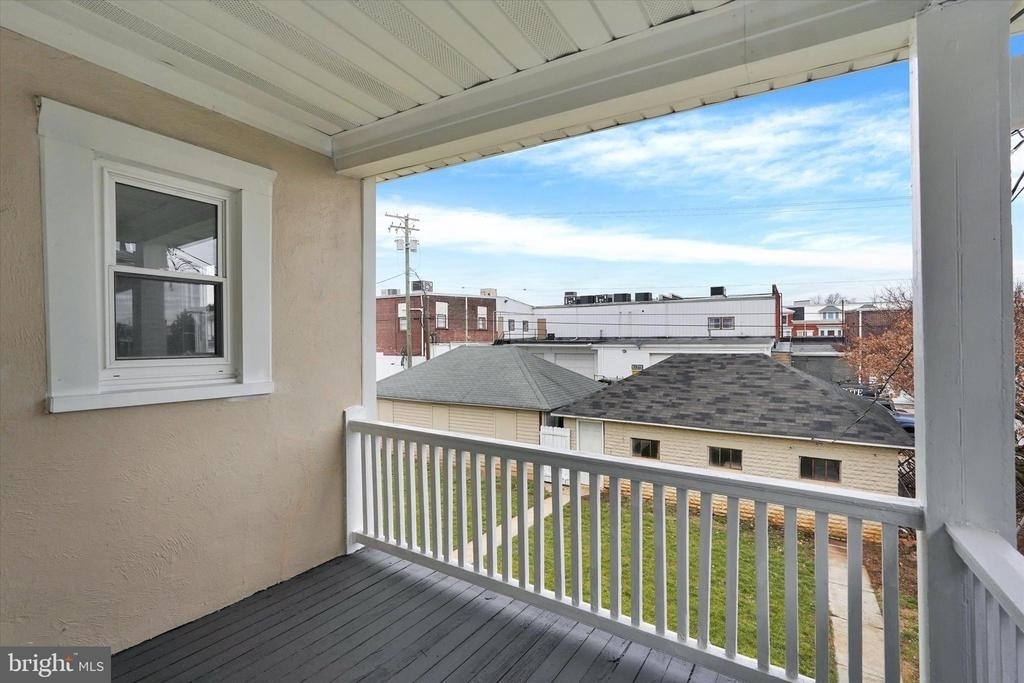 1029 W Locust Street - Photo 13