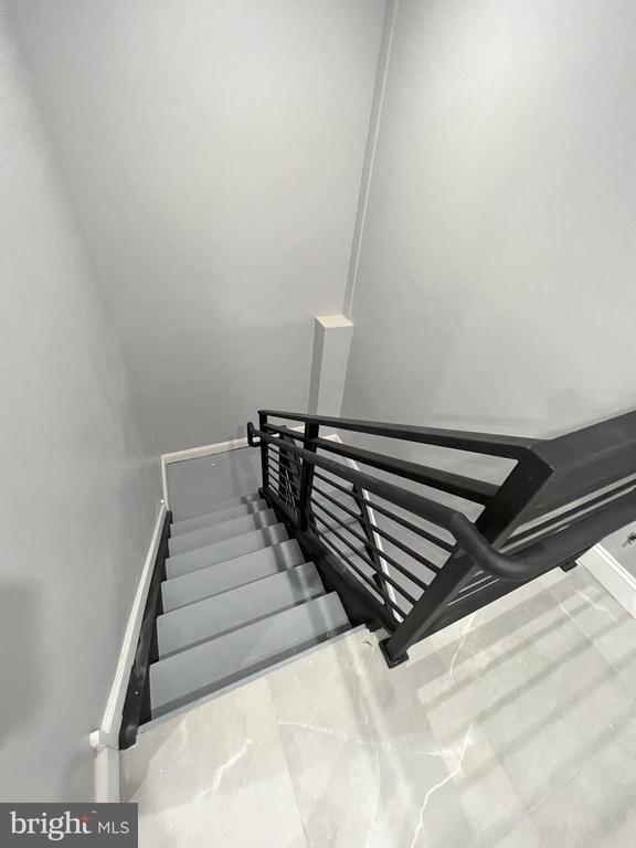 1611 Ridge Avenue - Photo 13