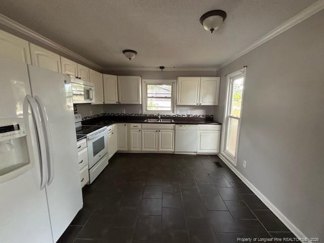 2043 Lakeridge Drive - Photo 4