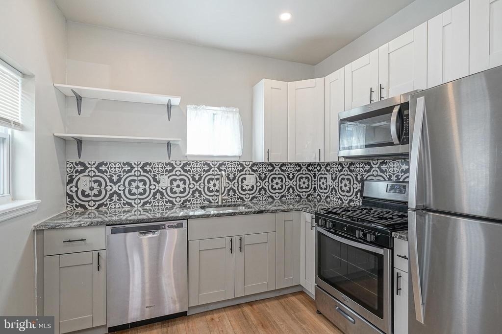 3037 Tulip Street - Photo 0