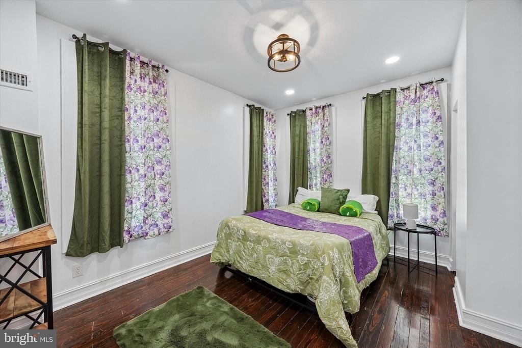 2308 Nicholas Street - Photo 11