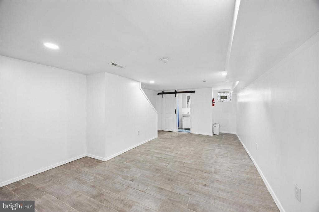 2308 Nicholas Street - Photo 15