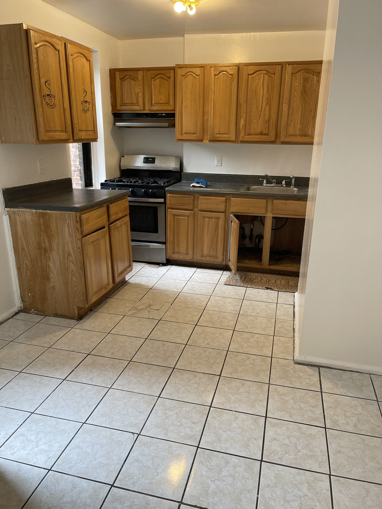237 North Broadway - Photo 8