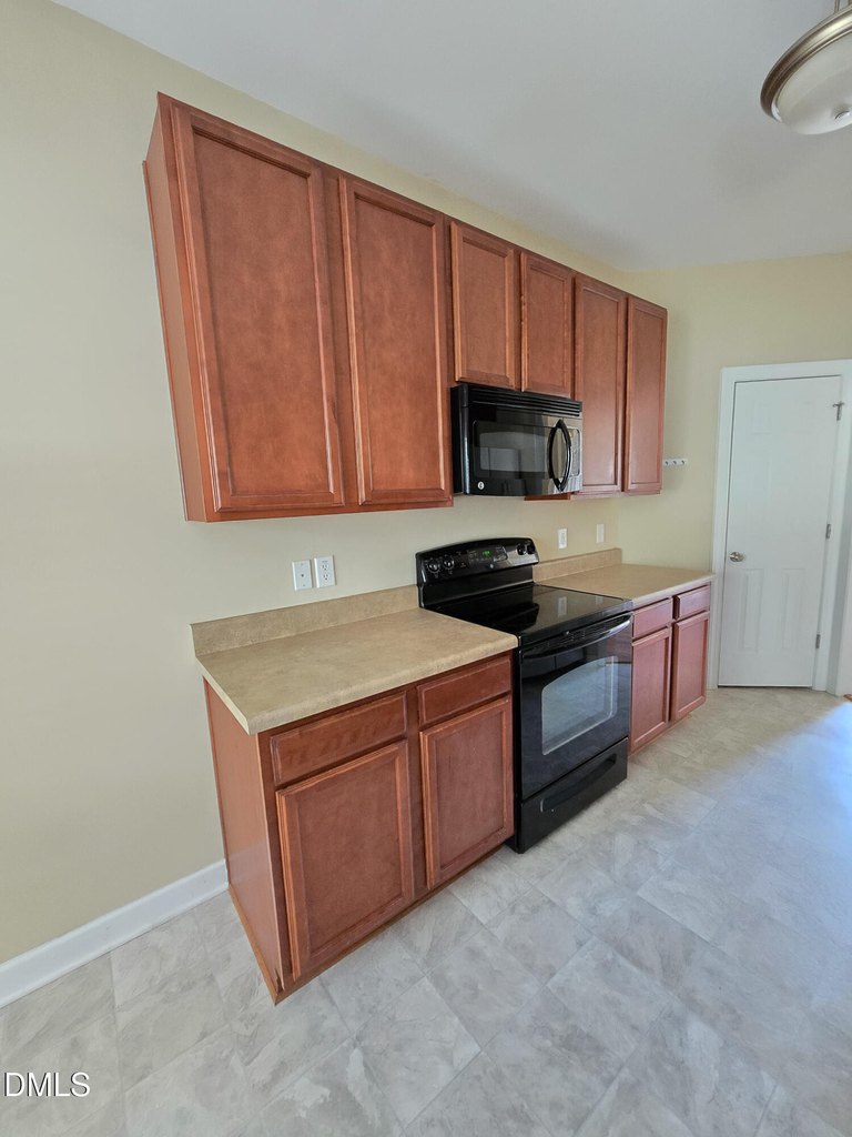 4804 Landover Charge Lane - Photo 8