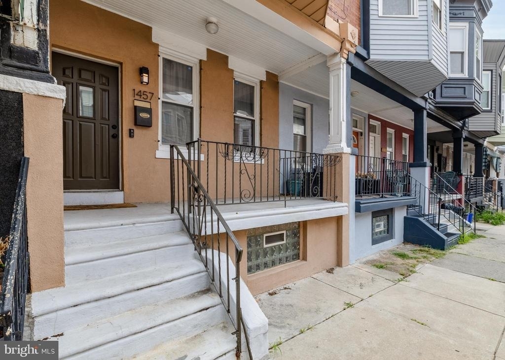 1457 N Corlies Street - Photo 2