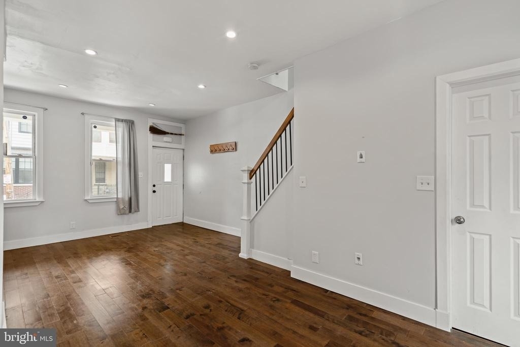 1457 N Corlies Street - Photo 7