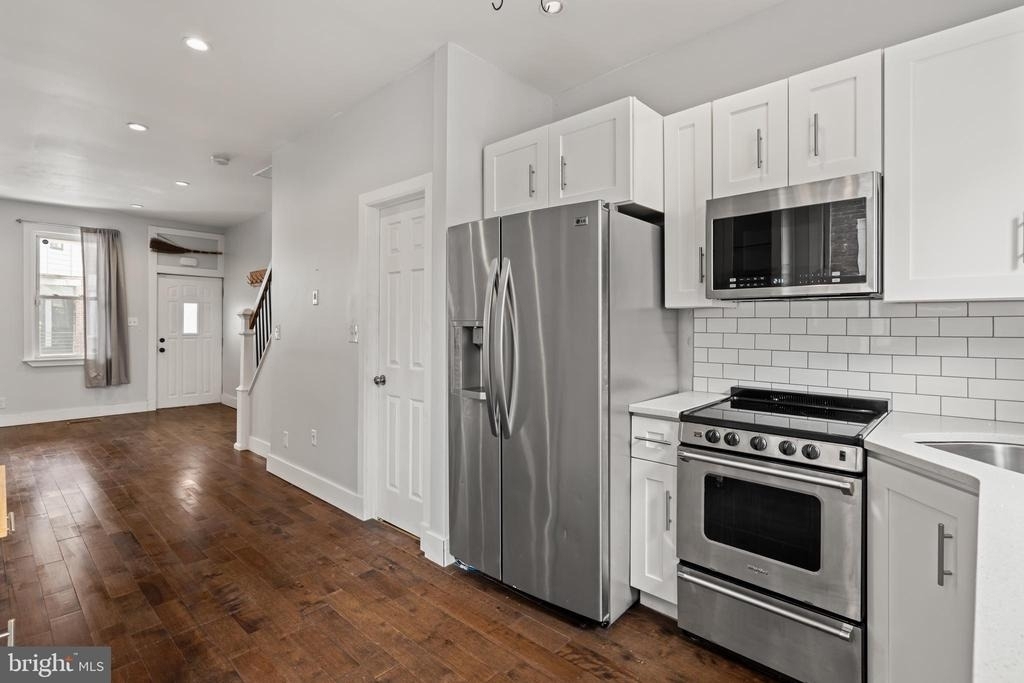 1457 N Corlies Street - Photo 10
