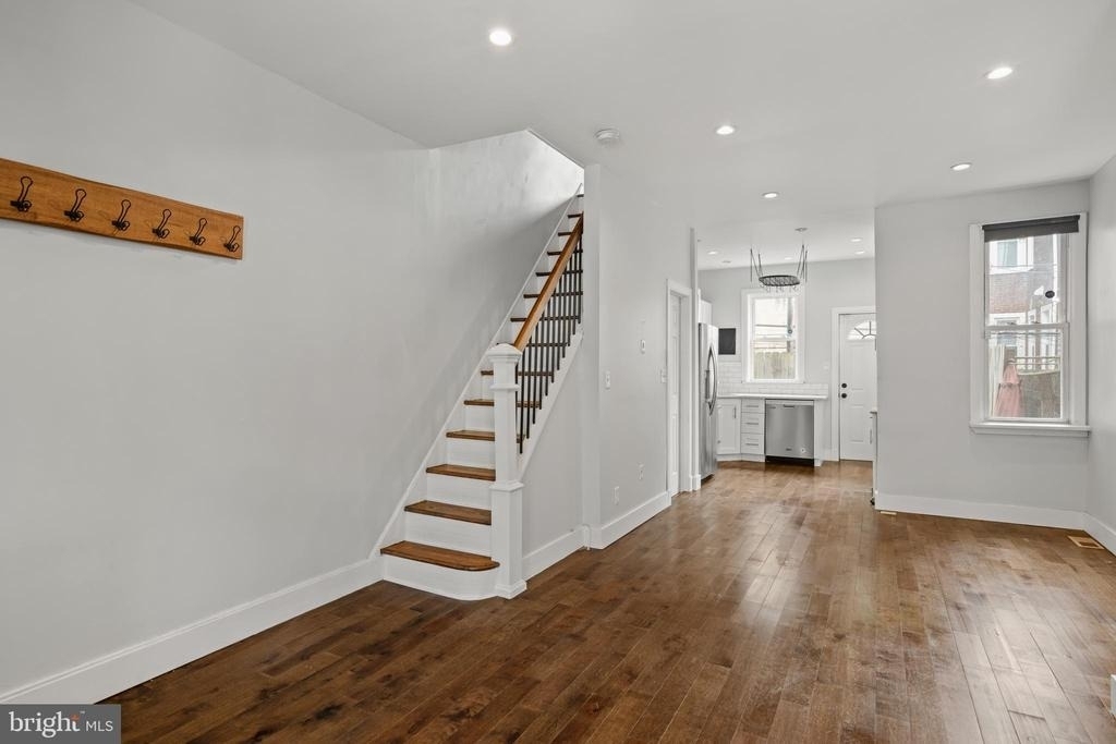 1457 N Corlies Street - Photo 4