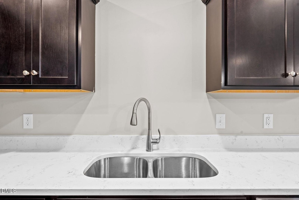 122 Laura Lane - Photo 14