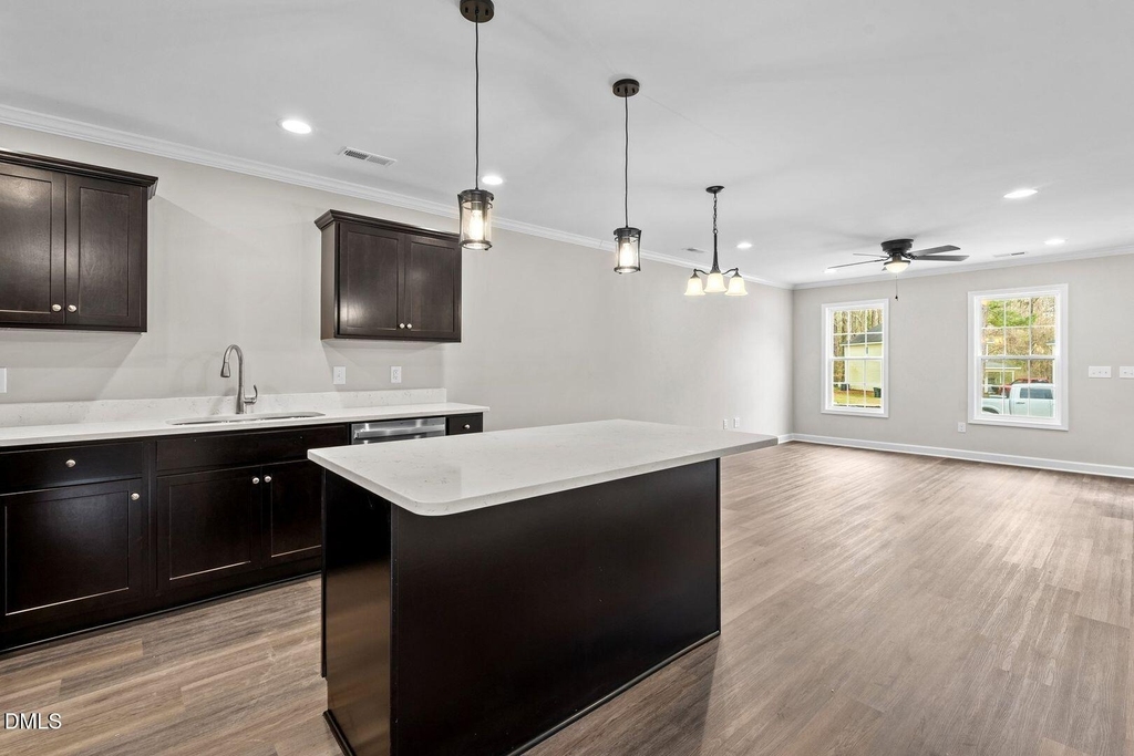 122 Laura Lane - Photo 5
