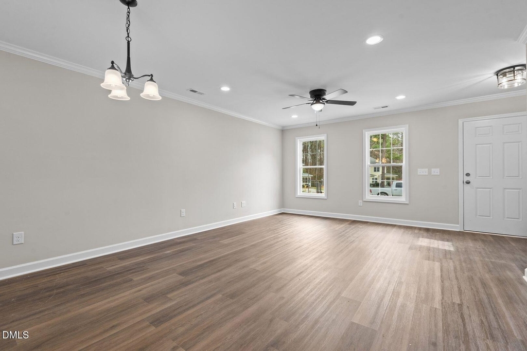 122 Laura Lane - Photo 12