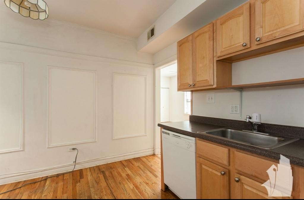 3521-29 N Broadway St - Photo 7