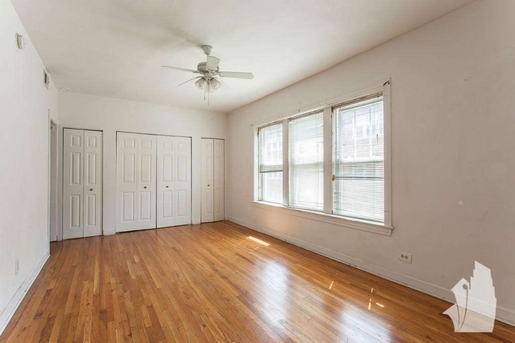 3521-29 N Broadway St - Photo 1