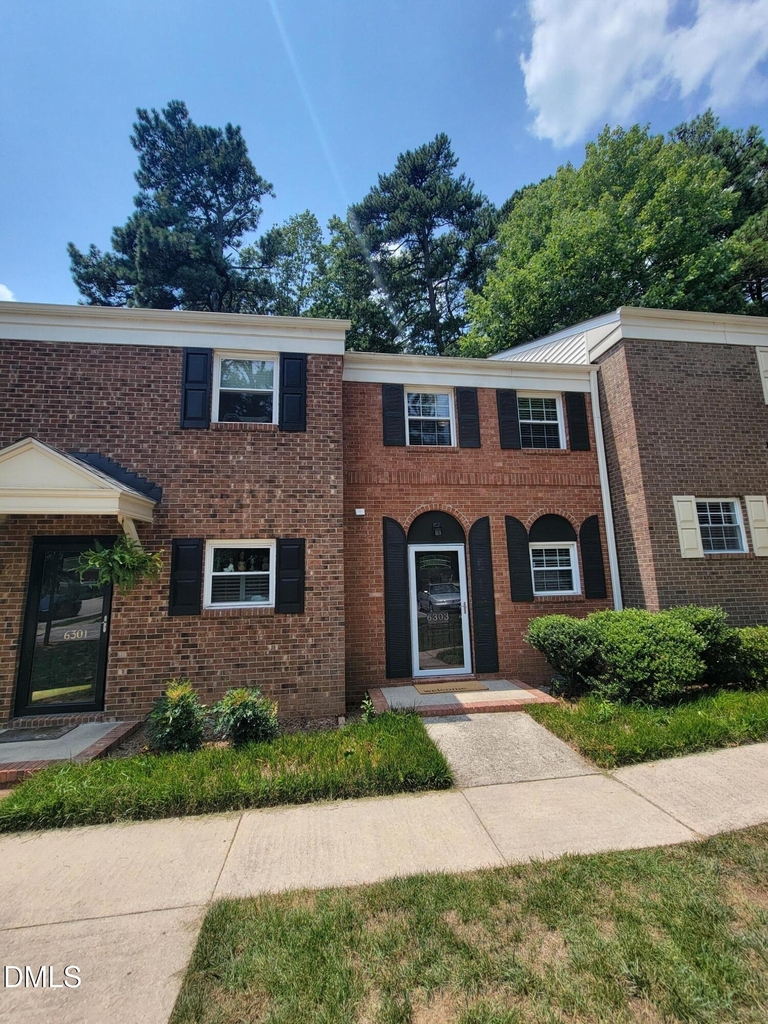 6303 New Market Way - Photo 2