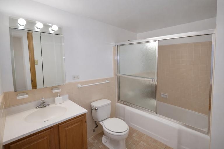 4180 N Marine Dr - Photo 5