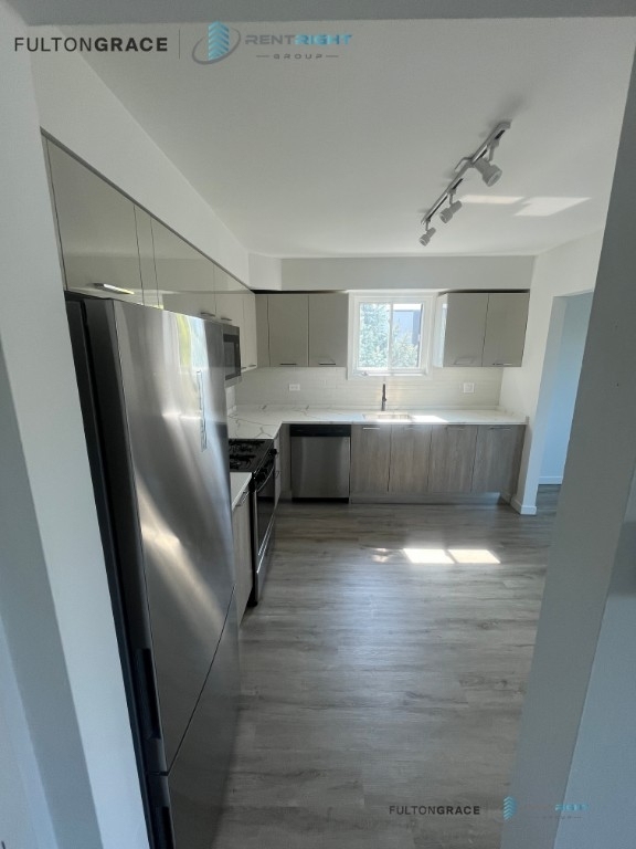 7621 N Sheridan Rd - Photo 0
