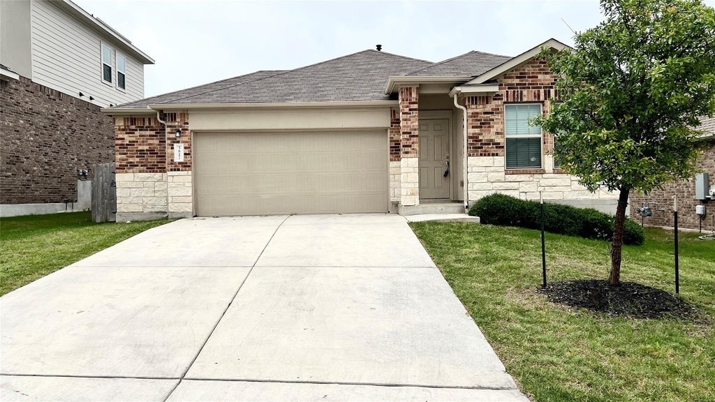 5817 Bellissima Way - Photo 0
