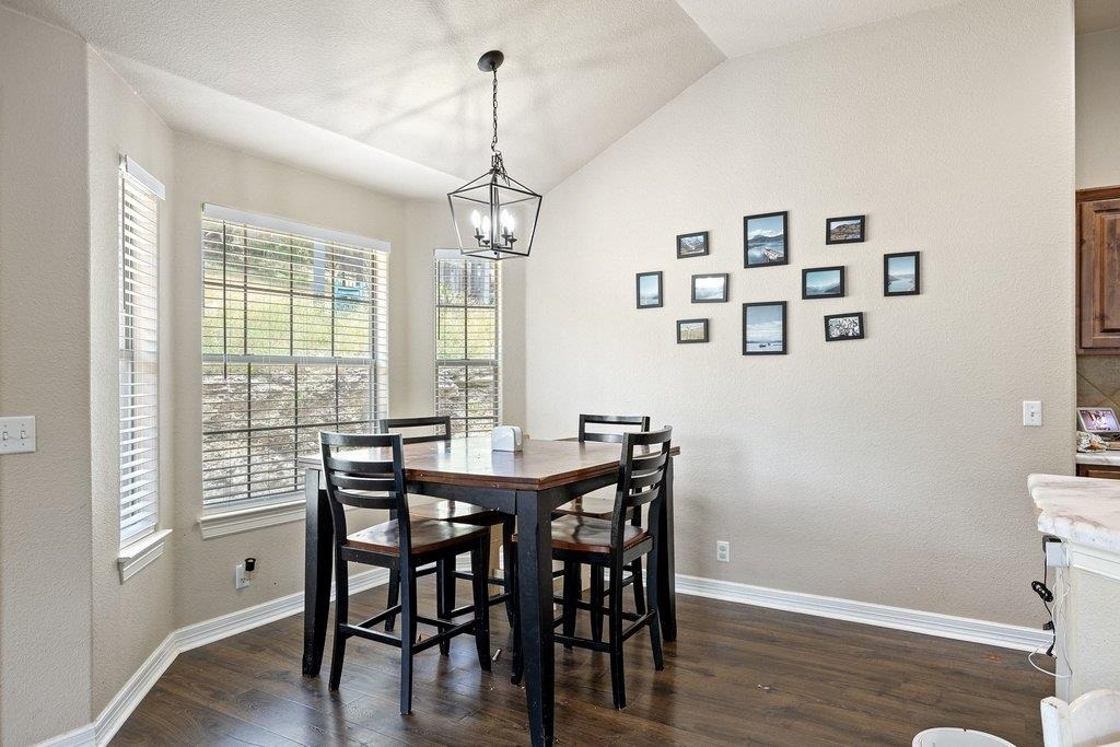 714 Newport Dr - Photo 8