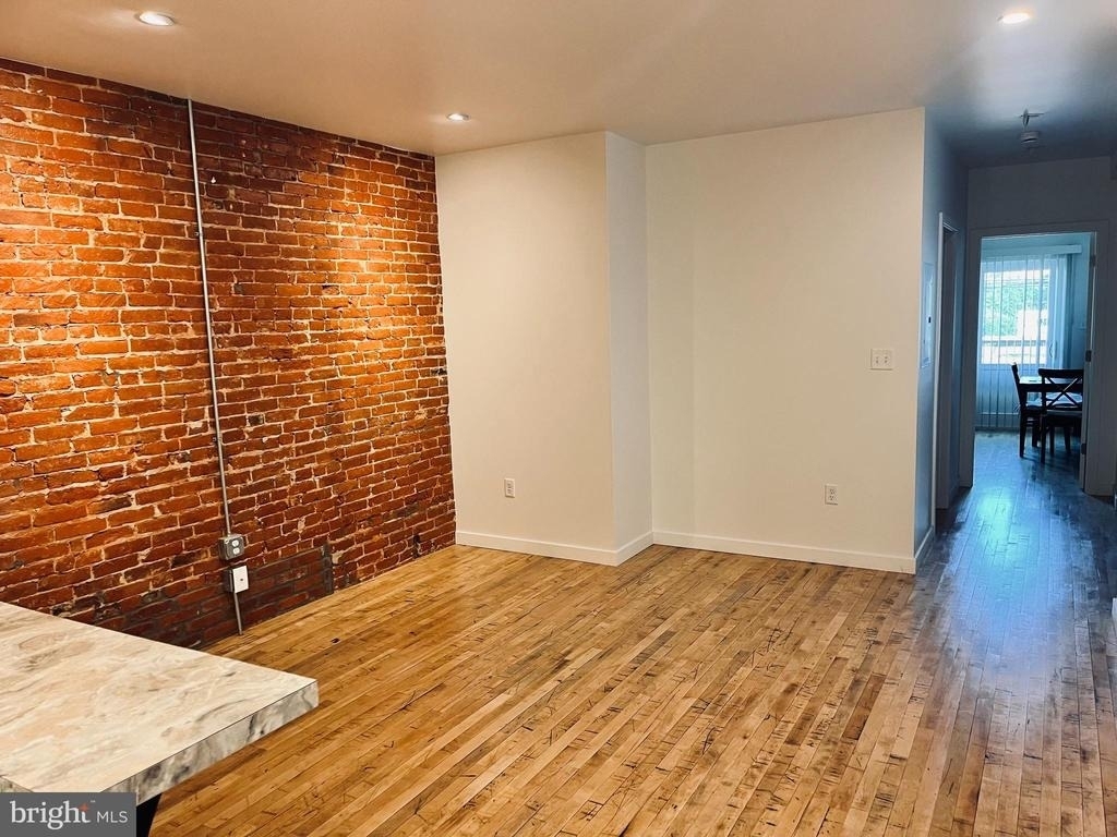 1209 Penn Ave - Photo 6