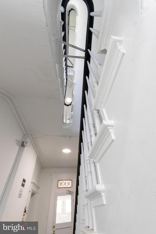 9 E Holly Avenue - Photo 24