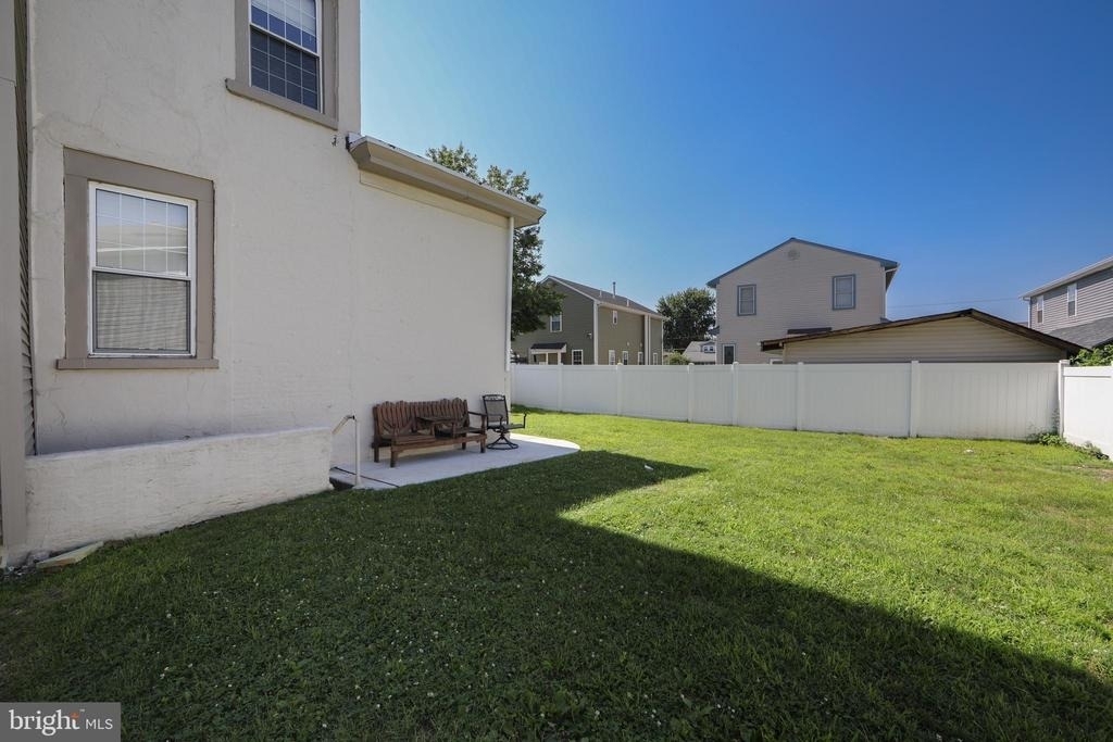 9 E Holly Avenue - Photo 32