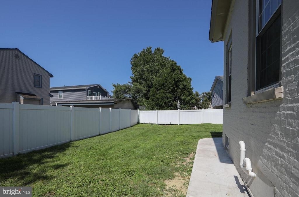 9 E Holly Avenue - Photo 23