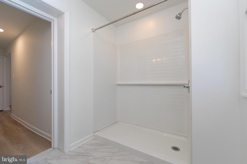 9 E Holly Avenue - Photo 16