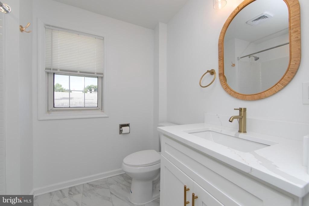 9 E Holly Avenue - Photo 14