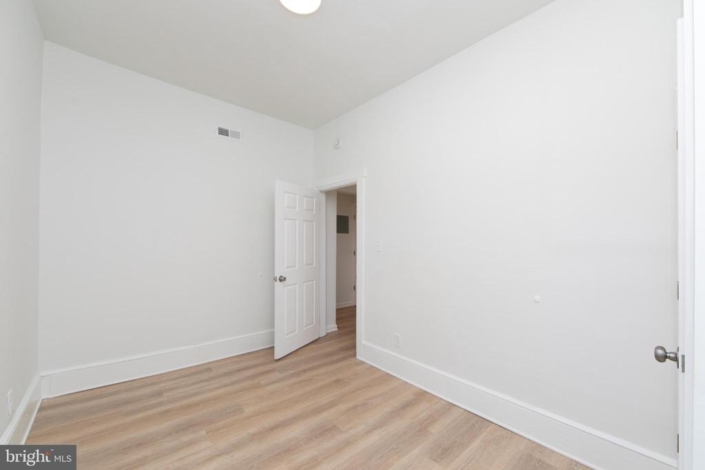 9 E Holly Avenue - Photo 13