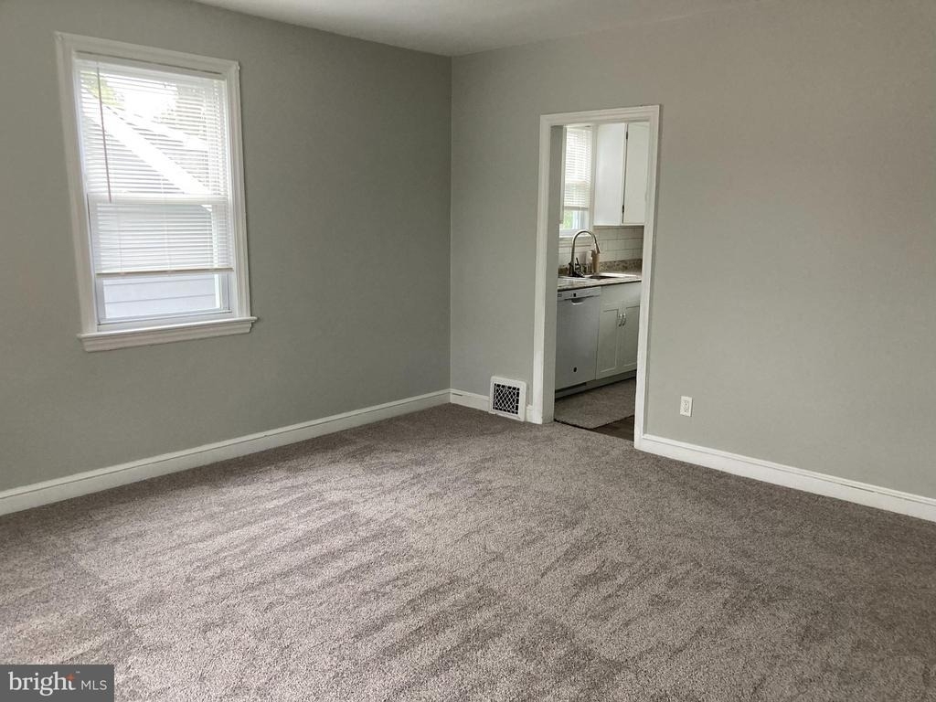 254 Wyoming Avenue - Photo 0