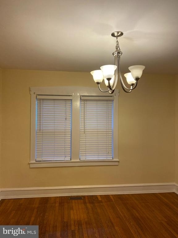 122 E Wayne Terrace - Photo 9