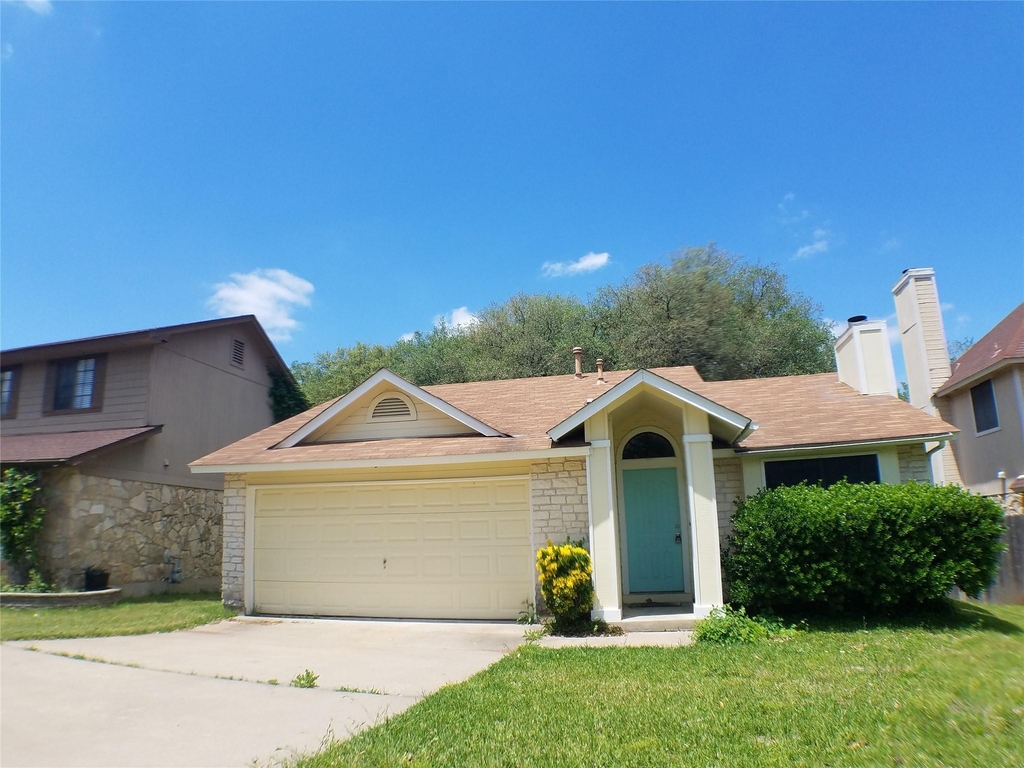 8310 Los Ranchos Dr - Photo 0