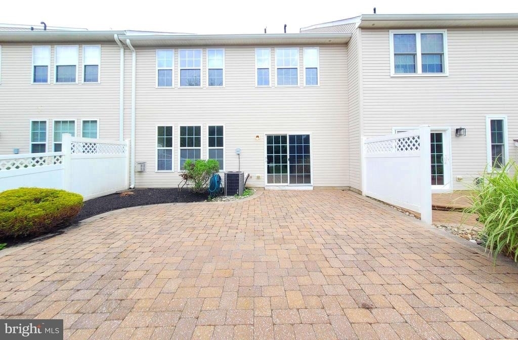 35 Tudor Court - Photo 32