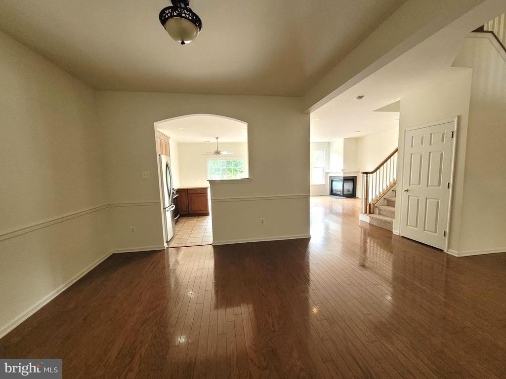 35 Tudor Court - Photo 4
