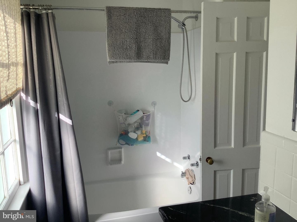 5944 Searl Terrace - Photo 34