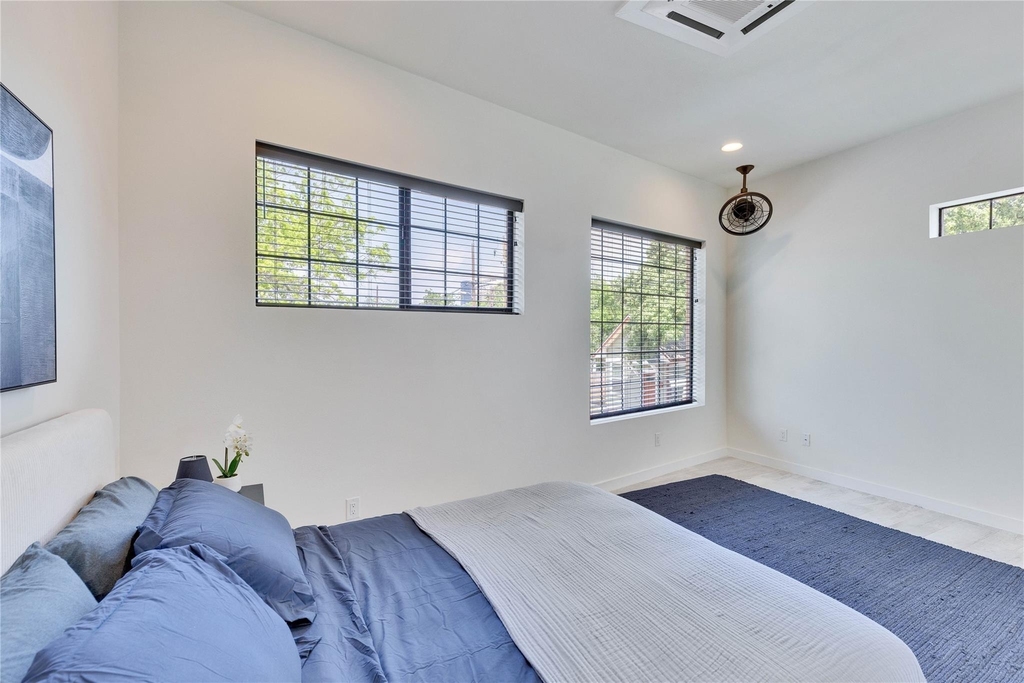808 E Lydia St - Photo 11