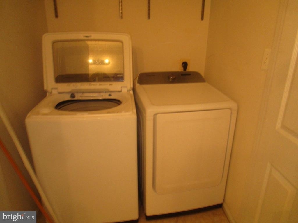 7911 Heatherleigh Place - Photo 5