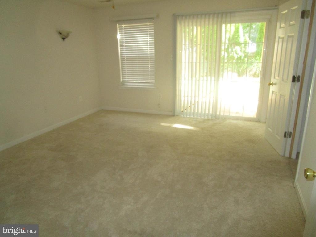 7911 Heatherleigh Place - Photo 4