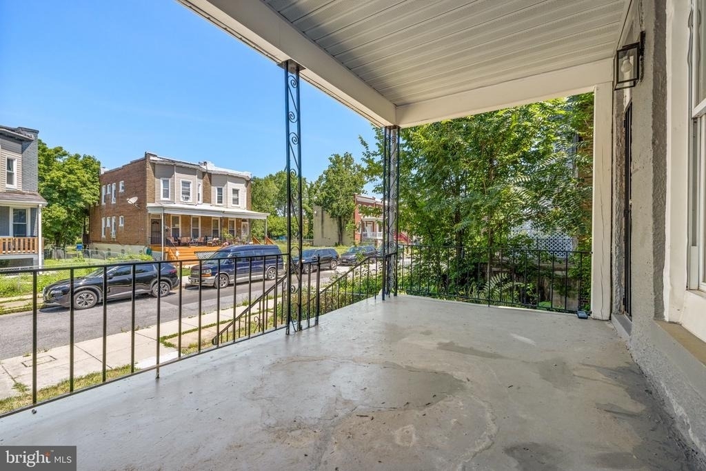 3331 Spaulding Avenue - Photo 3
