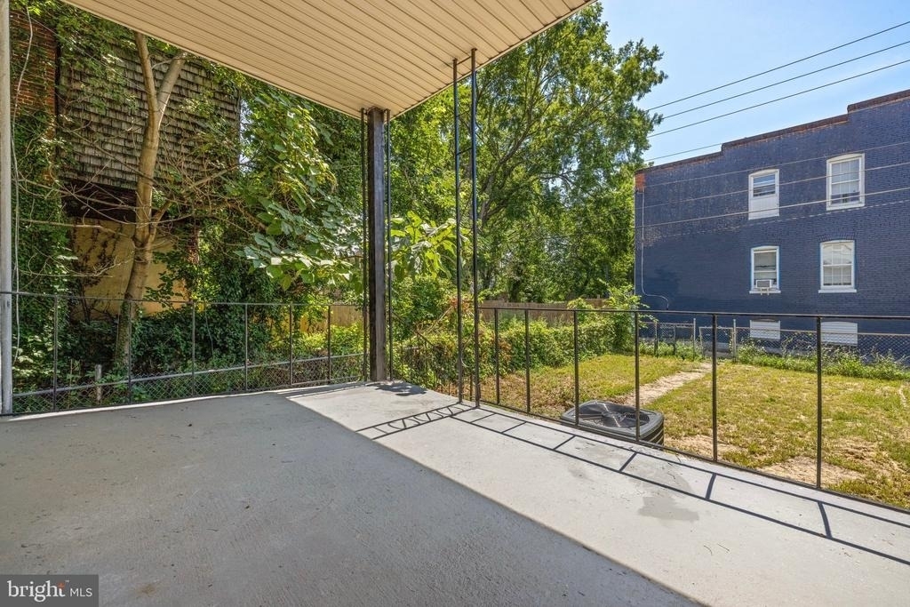 3331 Spaulding Avenue - Photo 31