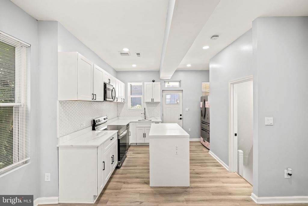 3331 Spaulding Avenue - Photo 5