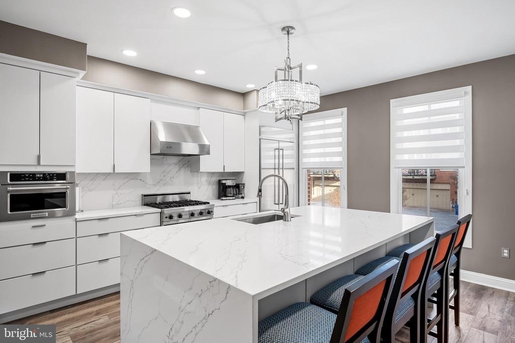 2323 Boston Street - Photo 9