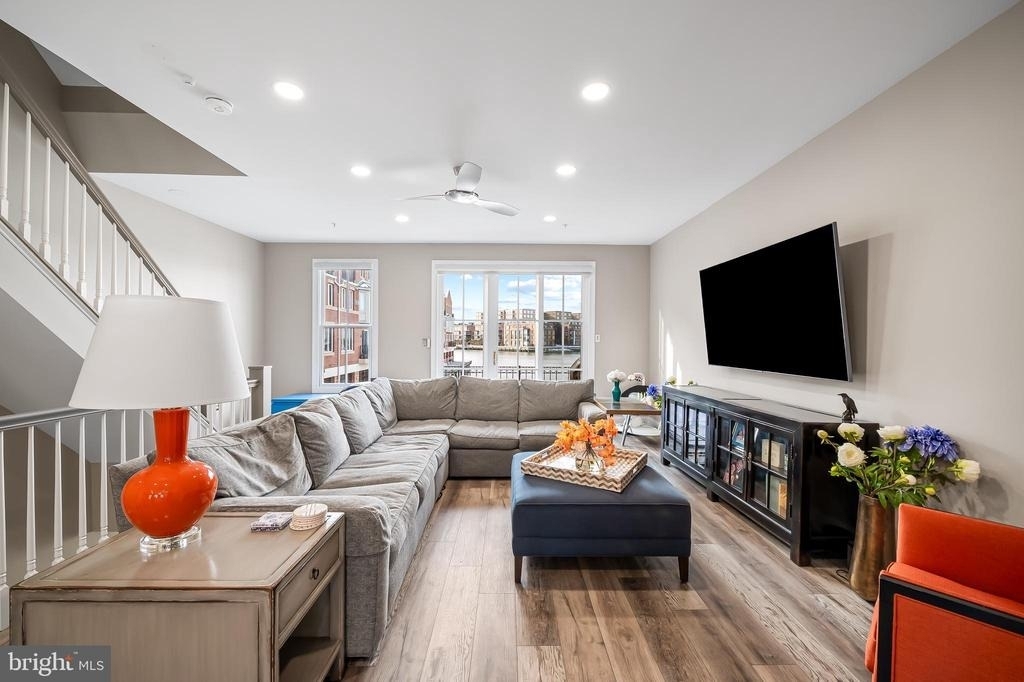 2323 Boston Street - Photo 14
