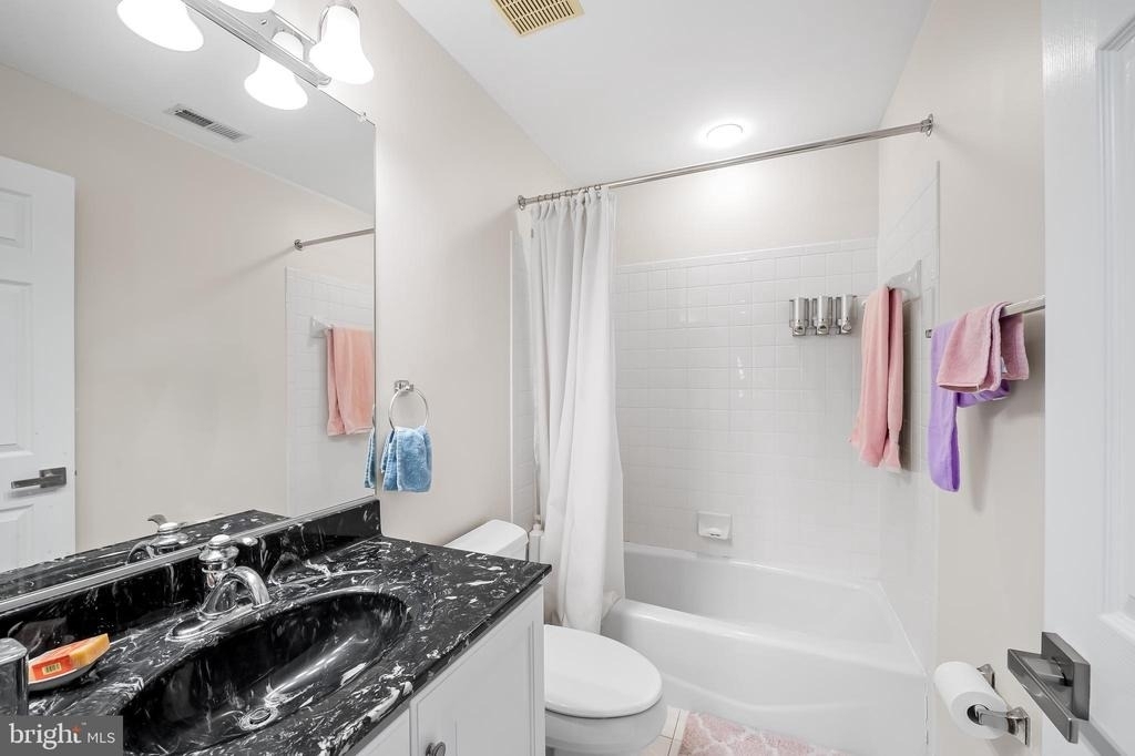 2323 Boston Street - Photo 24