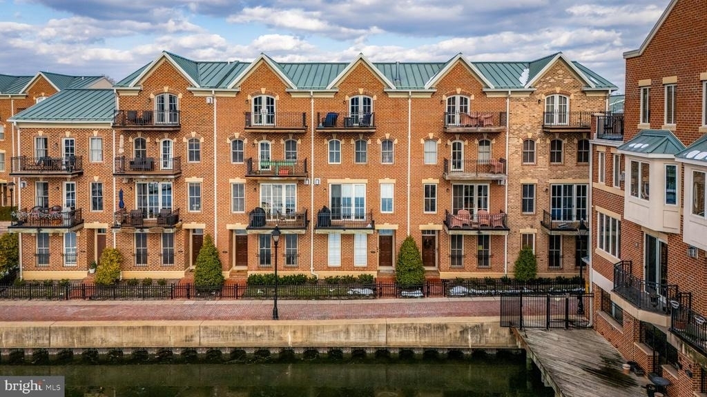 2323 Boston Street - Photo 41