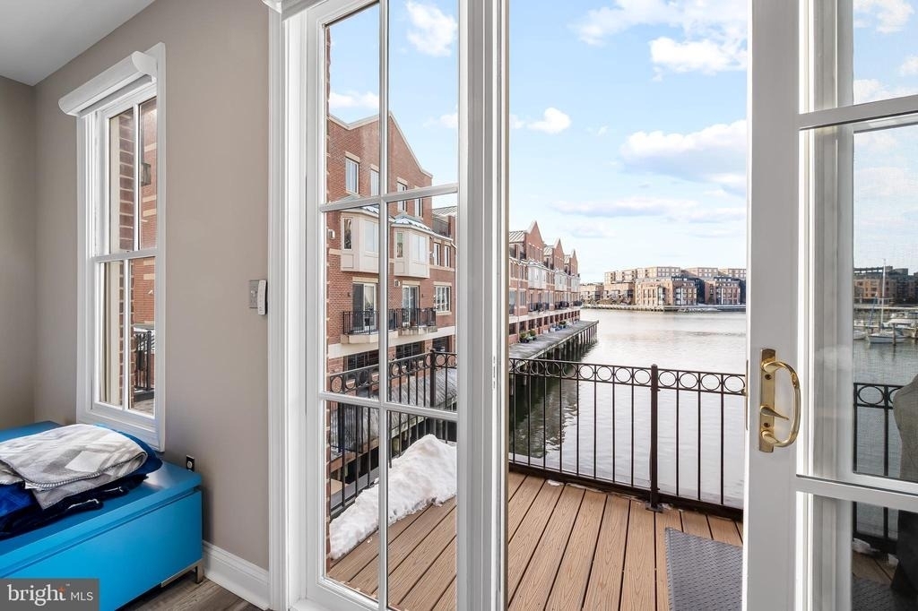 2323 Boston Street - Photo 17