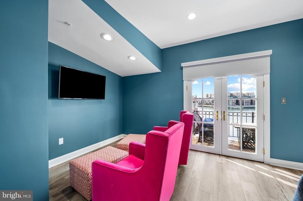 2323 Boston Street - Photo 32