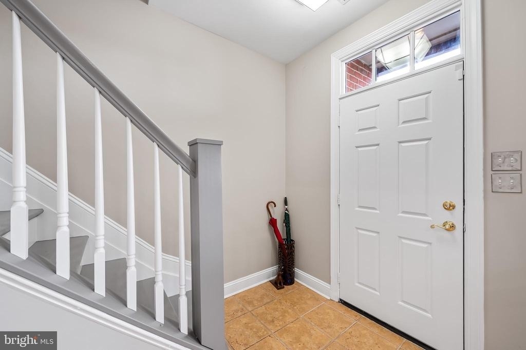 2323 Boston Street - Photo 4