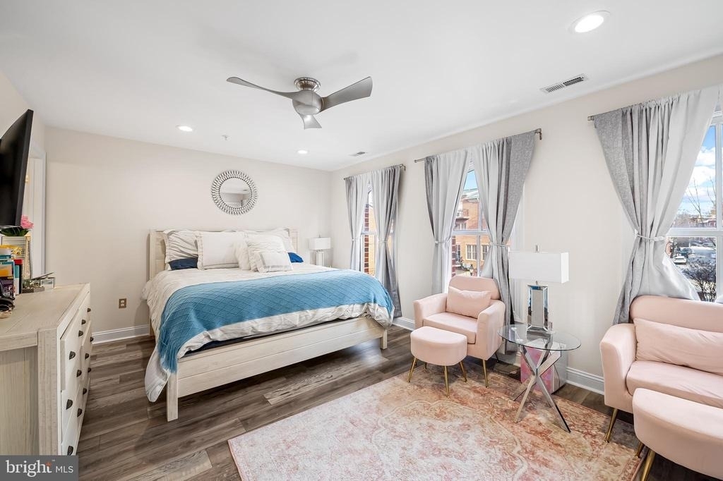 2323 Boston Street - Photo 22